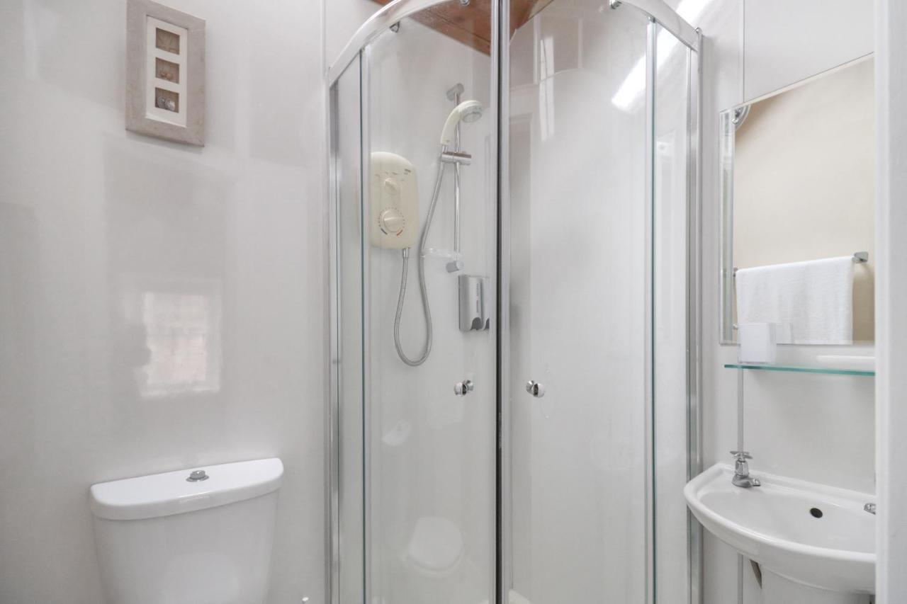 Whinstone Holiday Home In Falkland - Sleeps 8 Eksteriør bilde