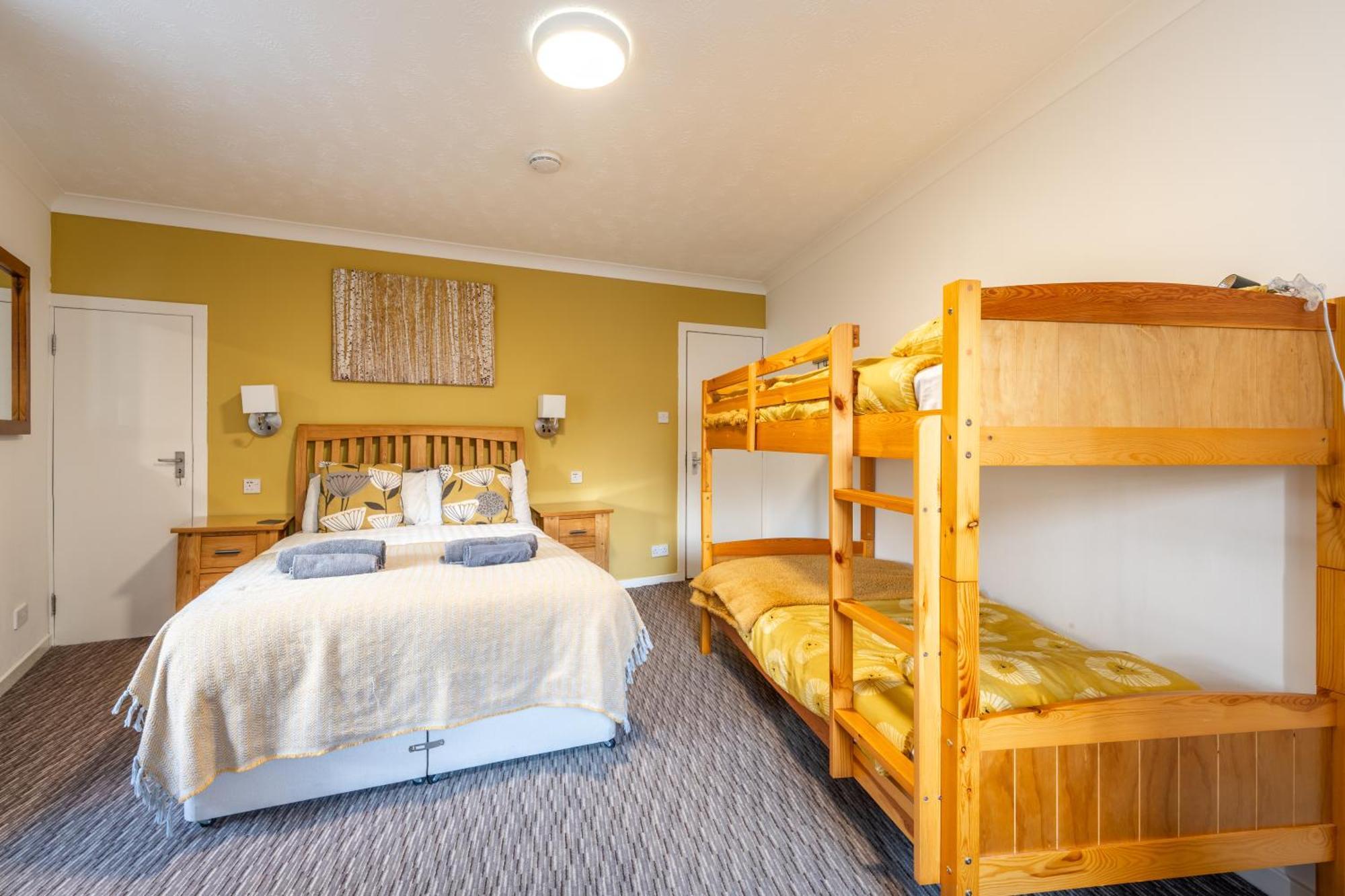 Whinstone Holiday Home In Falkland - Sleeps 8 Eksteriør bilde